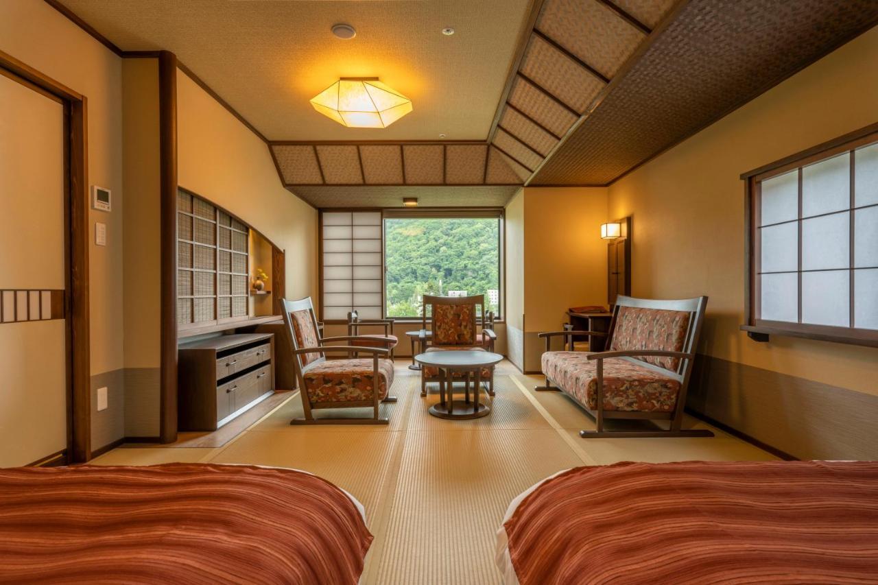 Отель Jozankei Onsen Yurakusoan Саппоро Экстерьер фото