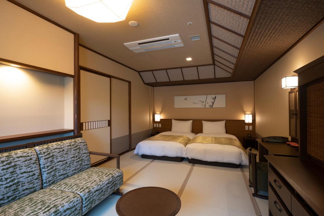 Отель Jozankei Onsen Yurakusoan Саппоро Экстерьер фото