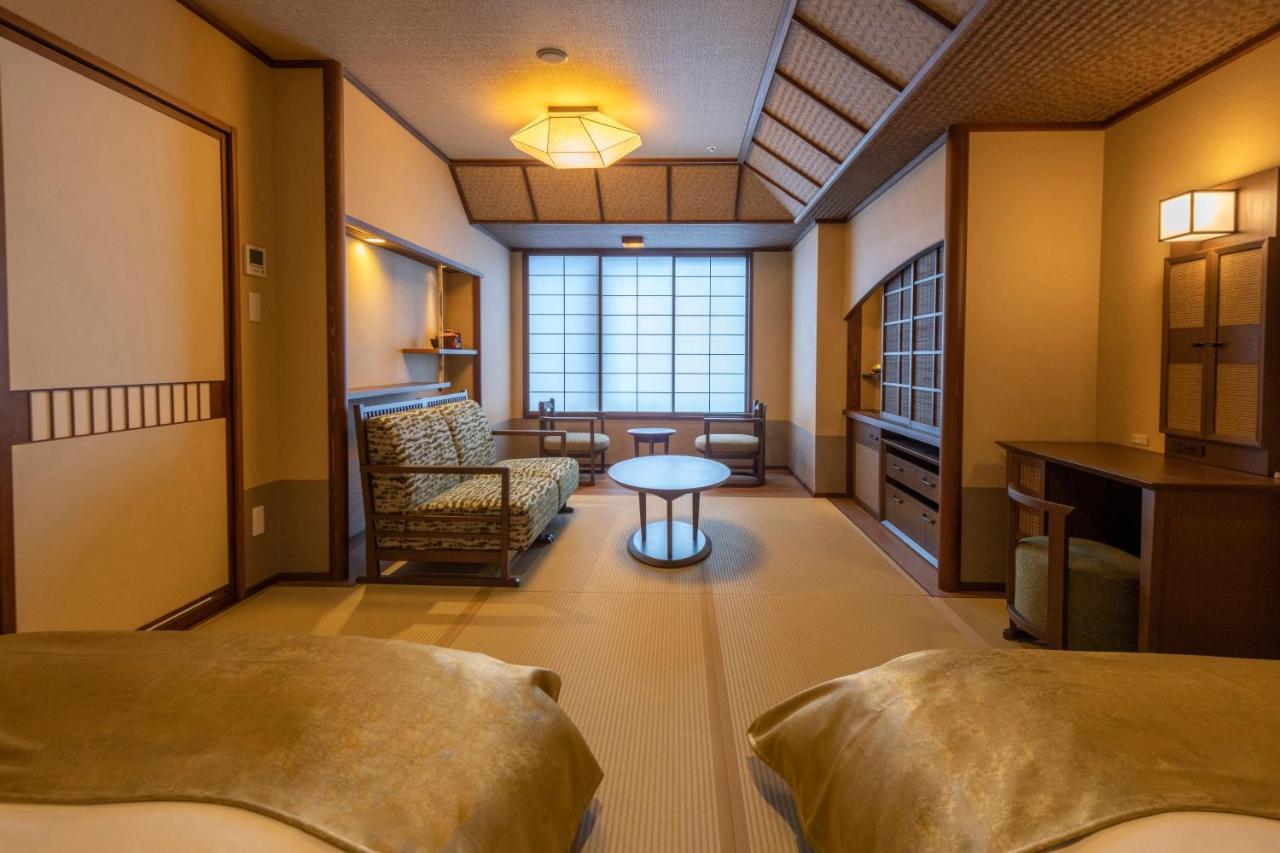 Отель Jozankei Onsen Yurakusoan Саппоро Экстерьер фото