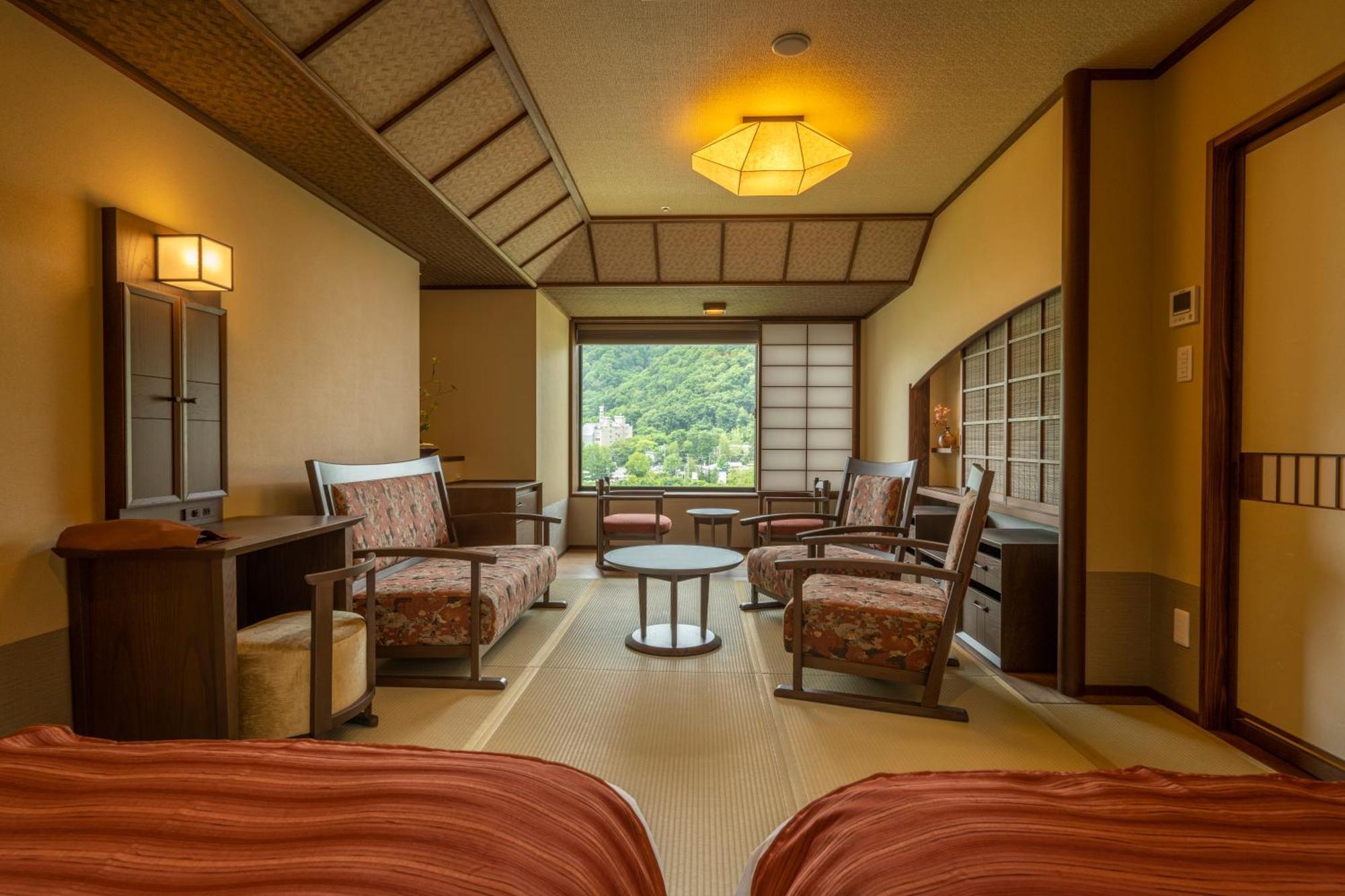 Отель Jozankei Onsen Yurakusoan Саппоро Экстерьер фото